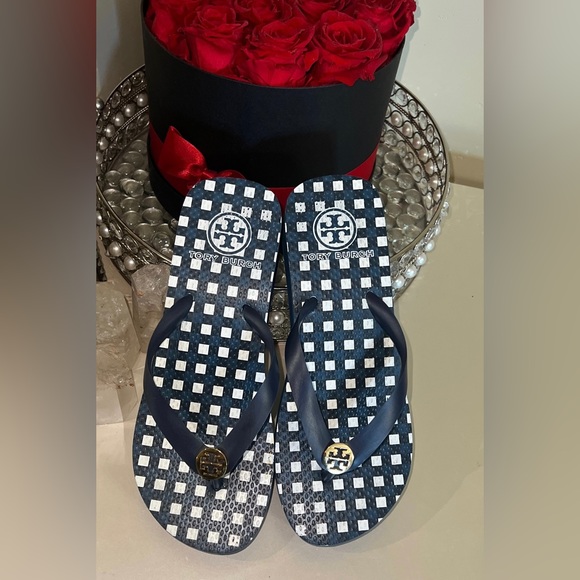 Tory Burch Blue White Rubber Platform Thong Sandals size 6 - Picture 2 of 6